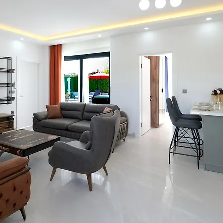 Lempira Villa *