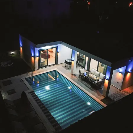 Villa Lempira Kemer (Menekse Mahallesi)