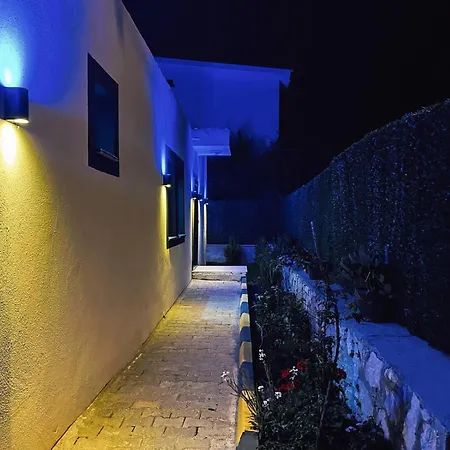 Lempira Villa Kemer (Menekse Mahallesi)